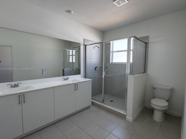 Дом в аренду по адресу 136 SW 184 WAY 136 - фото 6104916