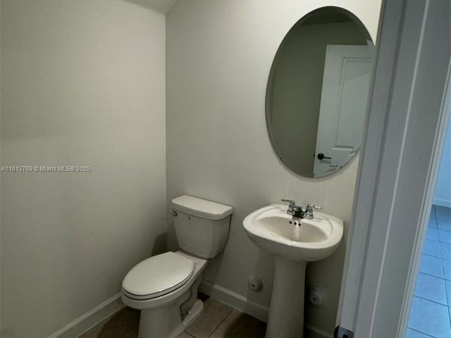 Дом в аренду по адресу 136 SW 184 WAY 136 - фото 6104919