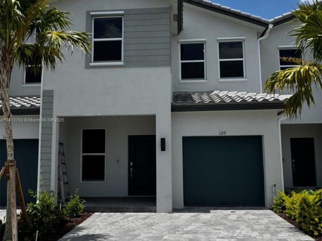 Дом в аренду по адресу 136 SW 184 WAY 136 - фото 6104926