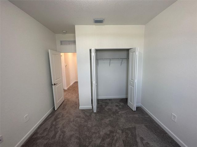 Продажа дома по адресу 2437 NW 131st Cir - фото 6105545