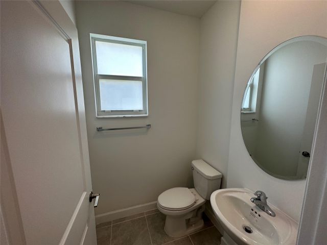 Продажа дома по адресу 2437 NW 131st Cir - фото 6105558