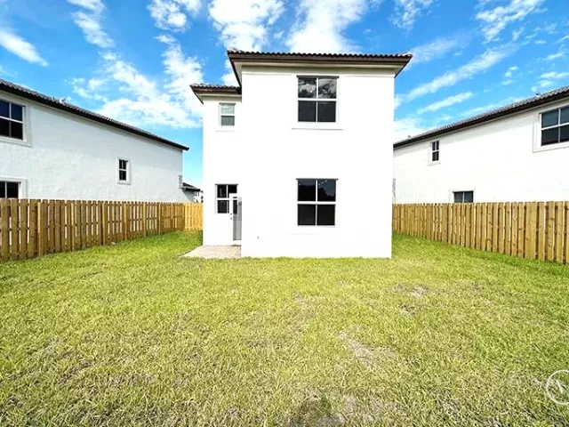 Продажа дома по адресу 2437 NW 131st Circle - фото 8860620