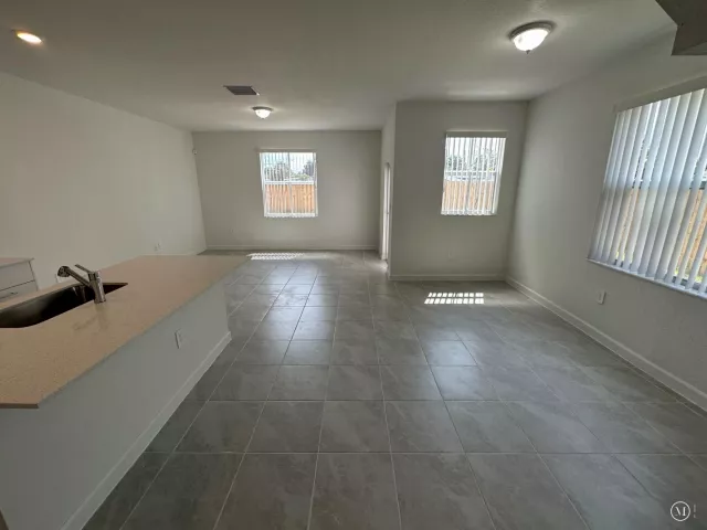 Продажа дома по адресу 2437 NW 131st Circle - фото 8860604