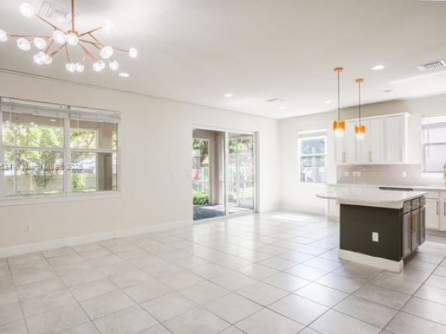 Продажа дома по адресу 3943 Mahogany Ln - фото 6104862