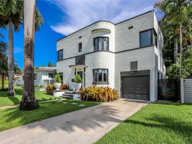 Дом в аренду по адресу 1109 NE 89th St 0 - фото 6105982