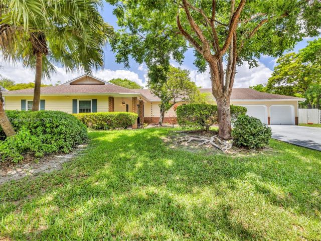 Продажа дома по адресу 14630 SW 147th Ct - фото 6104613