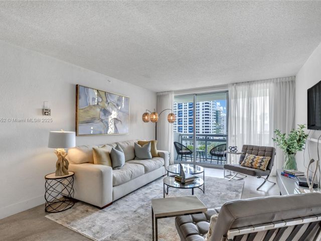 Квартира в аренду номер830S - фото 7449503