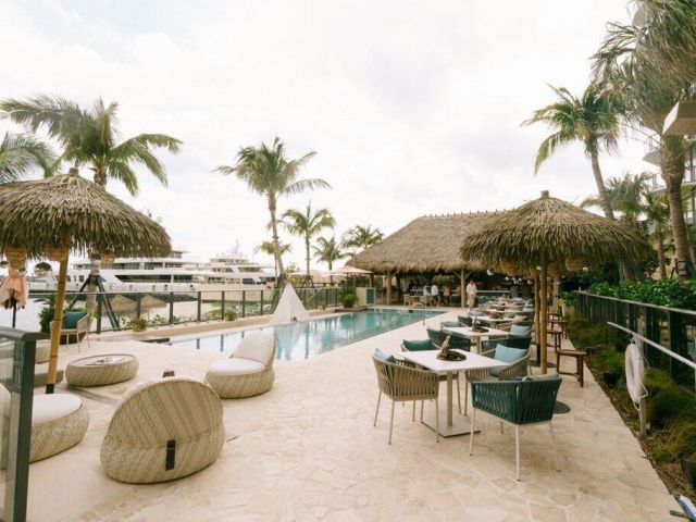 Дом в аренду по адресу 5415 N Flagler Drive - фото 6440915