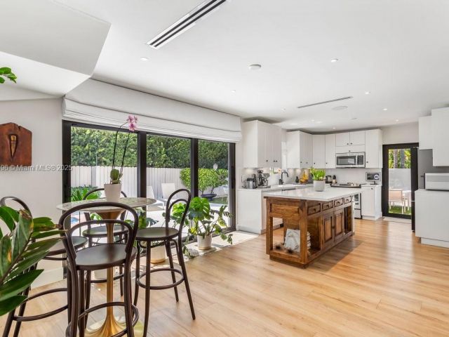 Продажа дома по адресу 600 Allendale Rd - фото 6196065