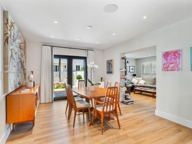 Продажа дома по адресу 600 Allendale Rd - фото 6196071