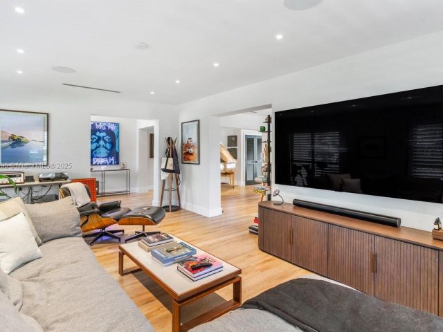 Продажа дома по адресу 600 Allendale Rd - фото 6196077