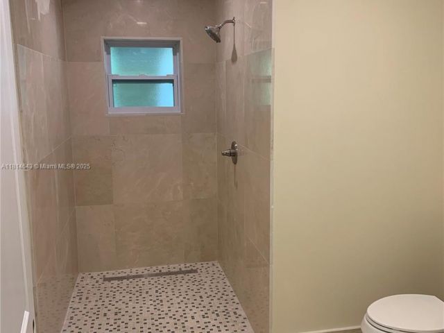 Дом в аренду по адресу 3235 SW 58th Ct - фото 6106299