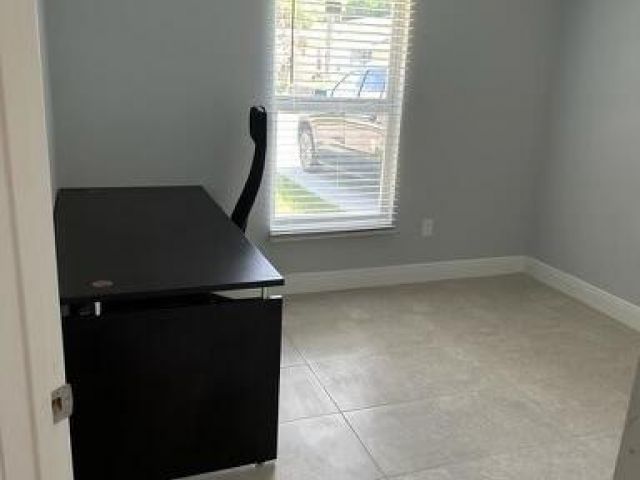 Дом в аренду по адресу 723 20th Street - фото 6744953