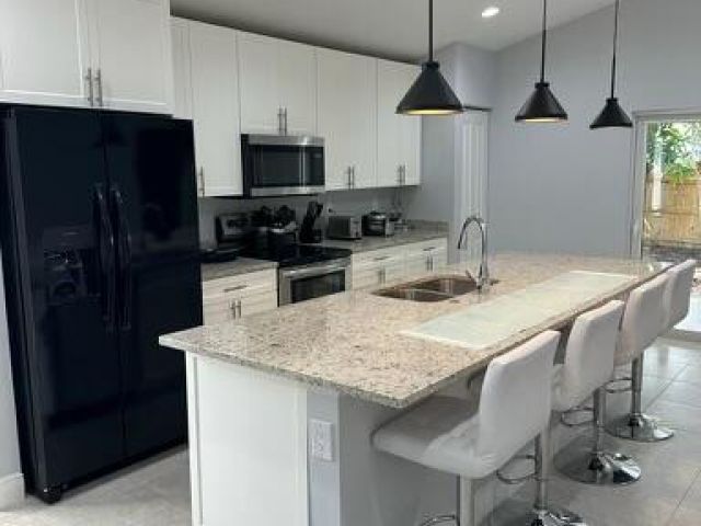 Дом в аренду по адресу 723 20th Street - фото 6744958