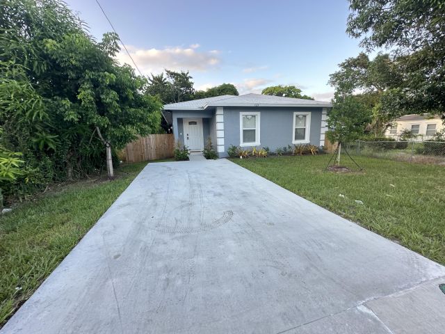 Дом в аренду по адресу 723 20th Street - фото 6744964