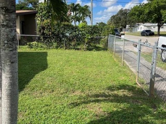 Продажа дома по адресу 501 NW 15th Way - фото 6113980