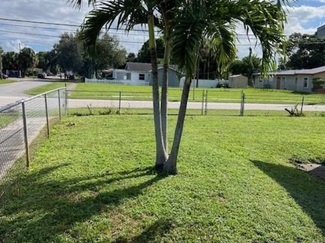 Продажа дома по адресу 501 NW 15th Way - фото 6113982