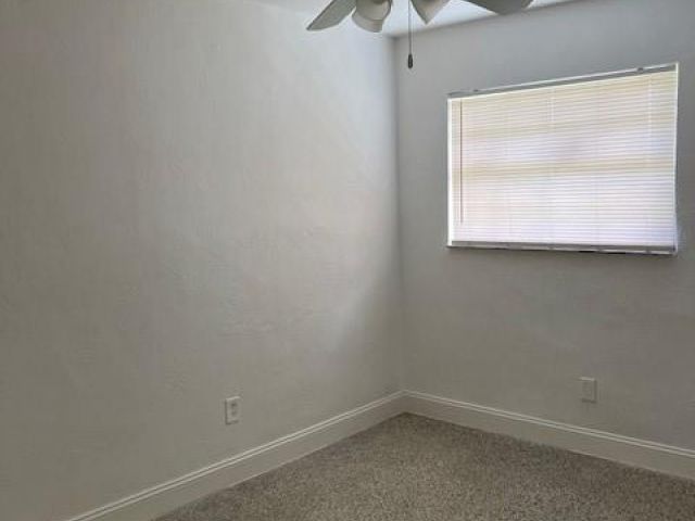 Продажа дома по адресу 501 NW 15th Way - фото 6113985