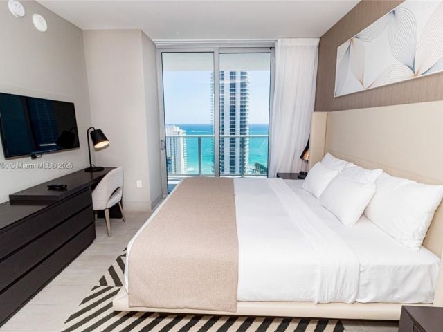 Продажа квартиры #R1905 - фото 6110456