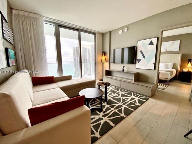 Продажа квартиры #R1905 - фото 6110462