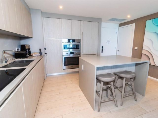 Продажа квартиры #R1905 - фото 6110467