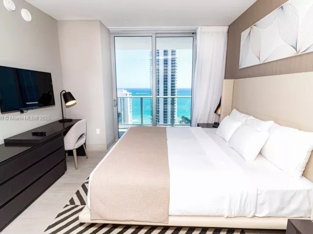 Продажа квартиры #R1905 - фото 6110456