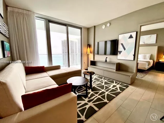 Продажа квартиры #R1905 - фото 6110462