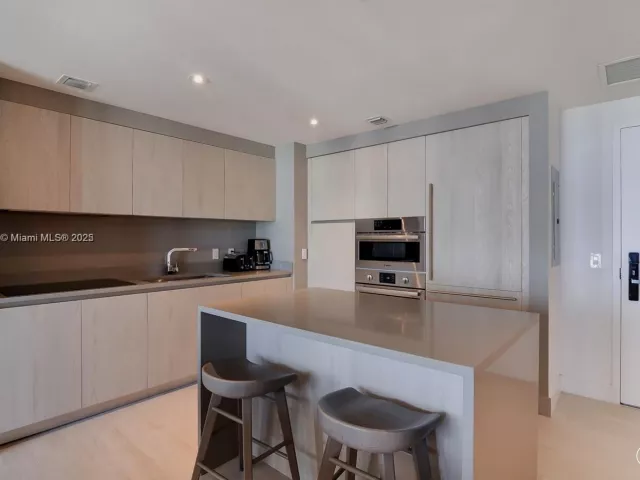 Продажа квартиры #R1905 - фото 6110468