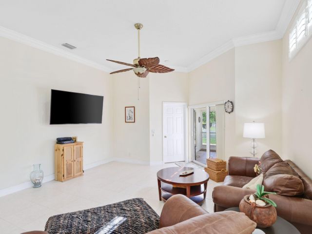 Продажа дома по адресу 1071 Delray Lakes Drive - фото 6628315