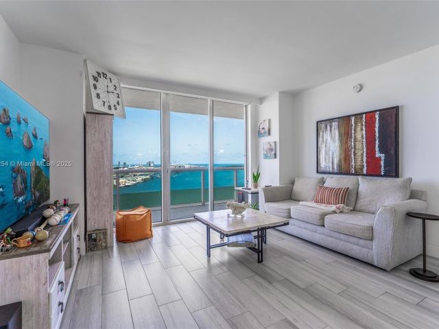 Продажа квартиры #3106 - фото 6180080