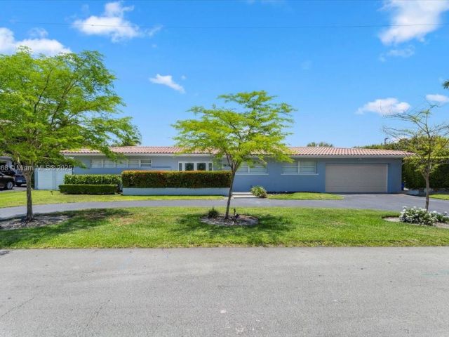 Продажа дома по адресу 1140 San Pedro Ave - фото 6110250