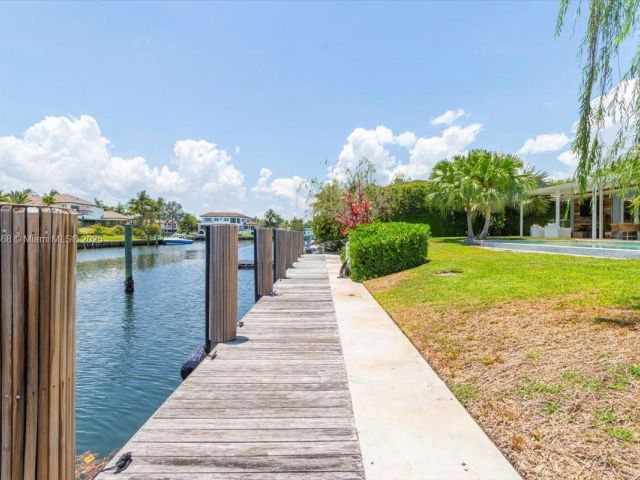 Продажа дома по адресу 1140 San Pedro Ave - фото 6110255