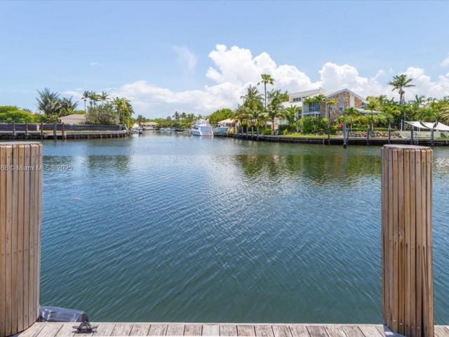 Продажа дома по адресу 1140 San Pedro Ave - фото 6110257