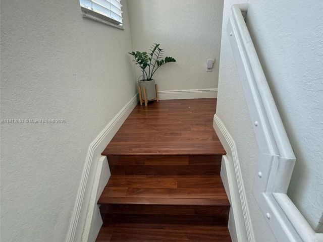 Дом в аренду по адресу 2342 SE 10th St - фото 6109494