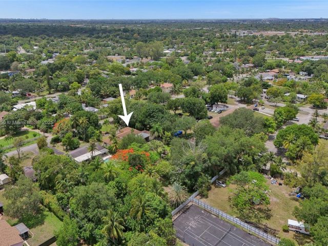 Продажа дома по адресу 65 NE 152nd St - фото 6109147