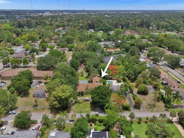 Продажа дома по адресу 65 NE 152nd St - фото 6109149