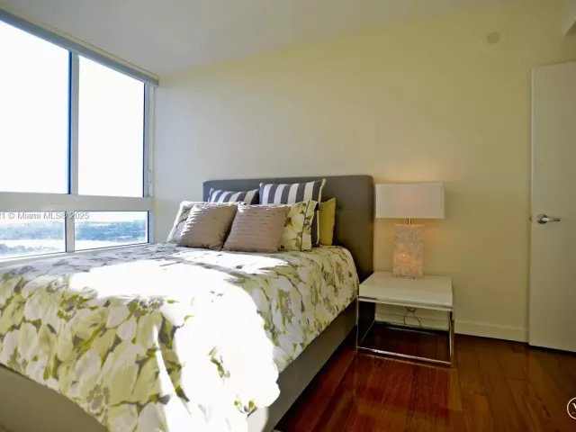 Квартира в аренду номер3908 - фото 6112189