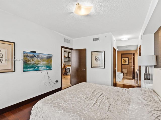 Продажа квартиры #2103 - фото 6111526