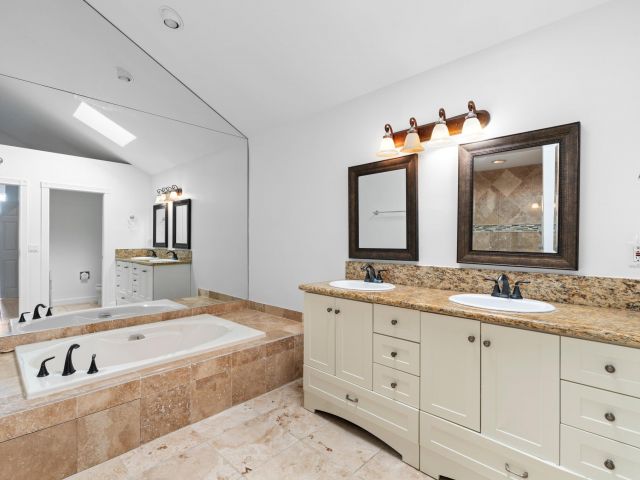 Продажа дома по адресу 1415 Bear Island Drive - фото 6126123