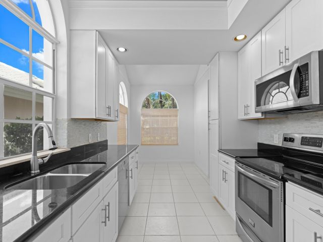 Продажа дома по адресу 1415 Bear Island Drive - фото 6126133