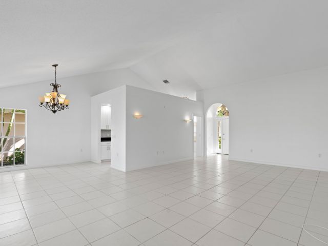 Продажа дома по адресу 1415 Bear Island Drive - фото 6126136