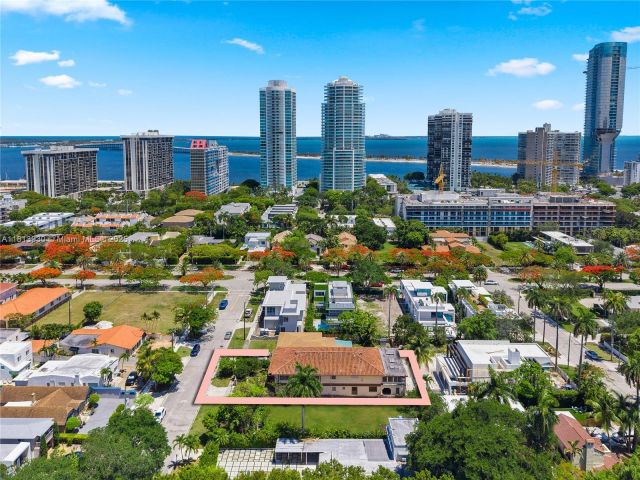 Продажа дома по адресу 30 SW 21st Rd - фото 6108673