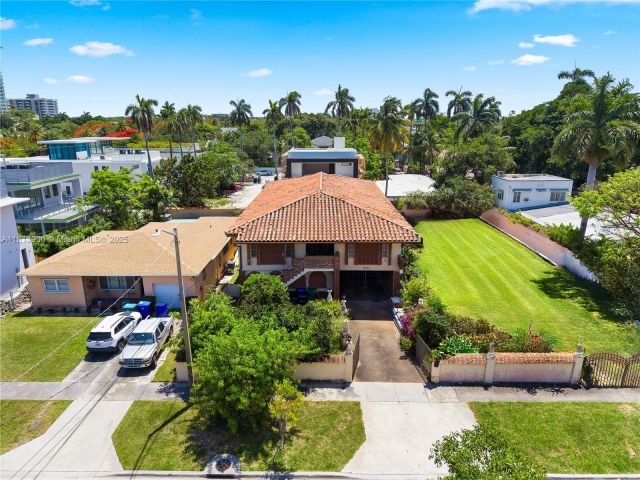 Продажа дома по адресу 30 SW 21st Rd - фото 6108674