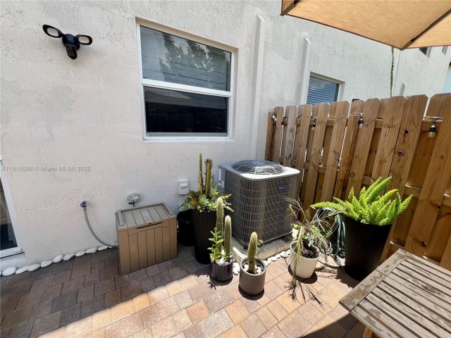 Продажа дома по адресу 12254 NW 24th Pl - фото 6112768