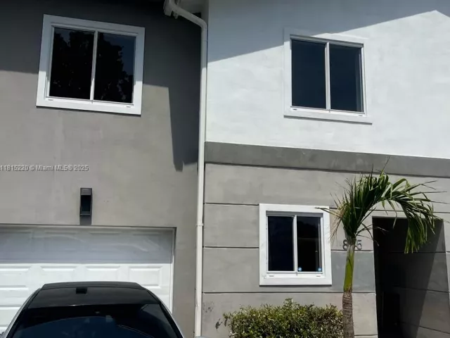 Продажа дома по адресу 813 NW 3rd Ave - фото 6110357