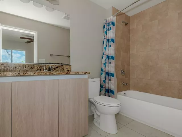 Продажа дома по адресу 813 NW 3rd Ave - фото 6171563