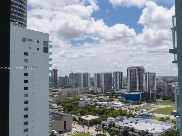 Квартира в аренду номер3003 - фото 6147845