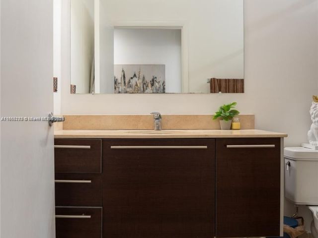 Квартира в аренду номер3003 - фото 6147850