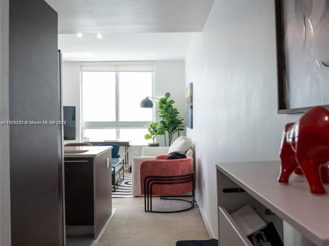 Квартира в аренду номер3003 - фото 6147851