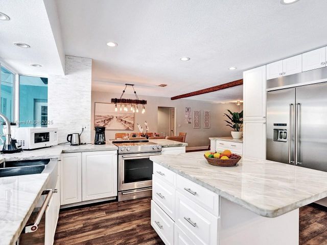 Продажа дома по адресу 1245 Wiley St - фото 6110940